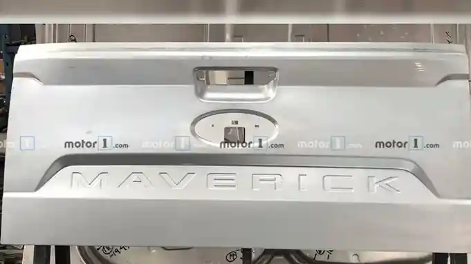 Foto - Produksi Massal Pikap Ford Maverick Makin Dekat