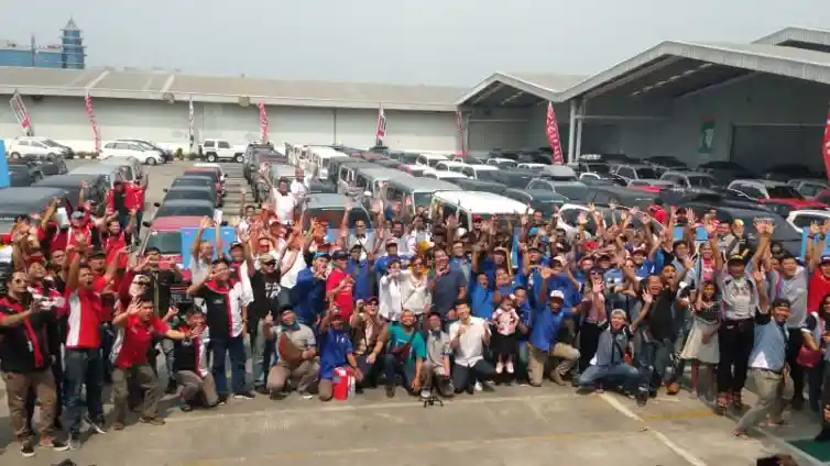 Foto - Daihatsu Support Mudik Untuk Mobil Baru Hingga Tua