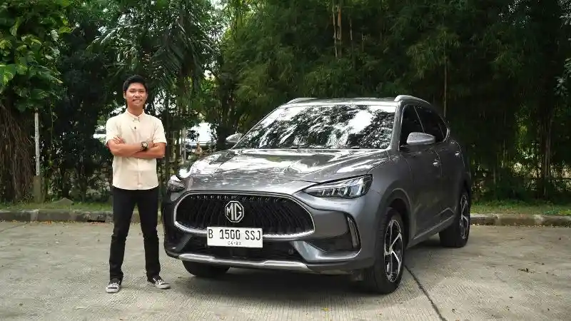 Foto - Mudik In Style 2023: MG HS Facelift 2023 Lincah, Cocok Untuk Mudik Jarak Dekat 