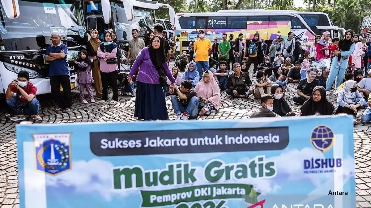 Bus - Dishub Jakbar Sediakan 2.250 Seat Mudik Gratis Naik Bus