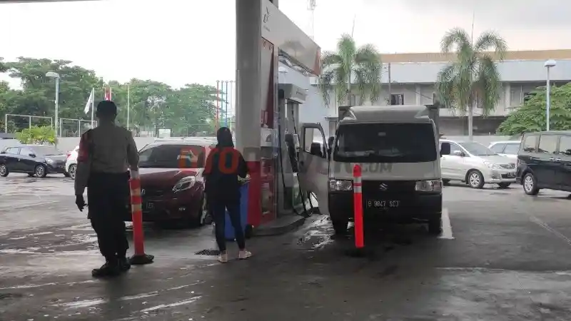 Foto - BBM Subsidi Sudah Naik, Aplikasi MyPertamina Belum Digunakan