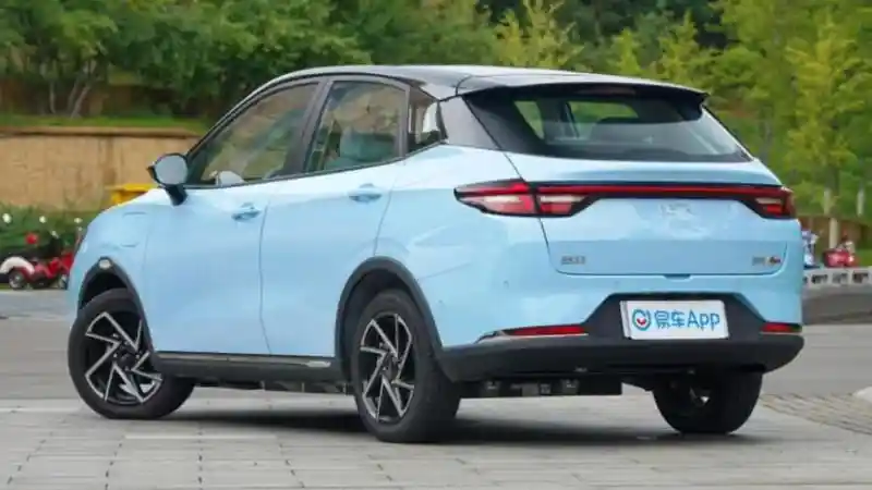 Foto - Baru Saja Meluncur Di Indonesia, Neta V Dapari Facelift Di Negeri Asalnya