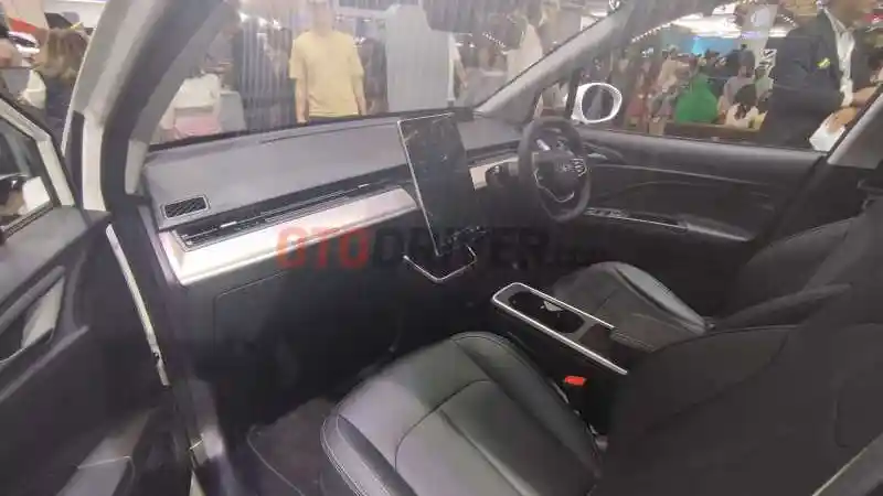 Foto - Neta V SUV Mungil Elektrik Murni Yang Dijajakan Di Harga Rp 300 Jutaan