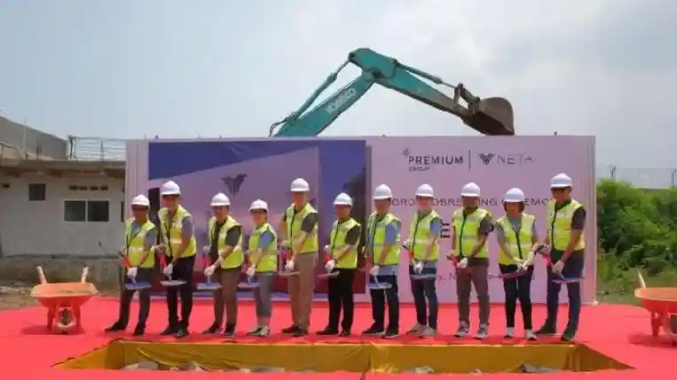 Foto - Dealer Kedua Neta Akan Ada di Puri Jakarta Barat, Berikut Fasilitasnya