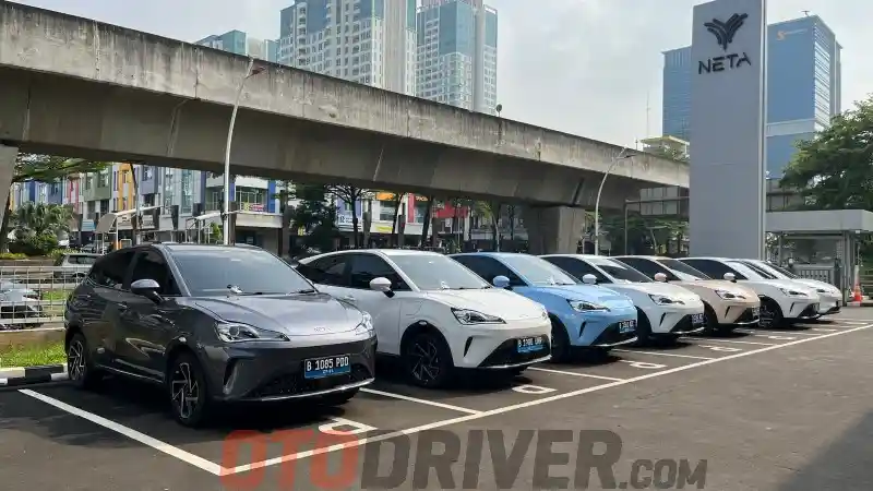 Berita - Menjajal Mobil Listrik Terbaru Neta Rute Jakarta-Bandung