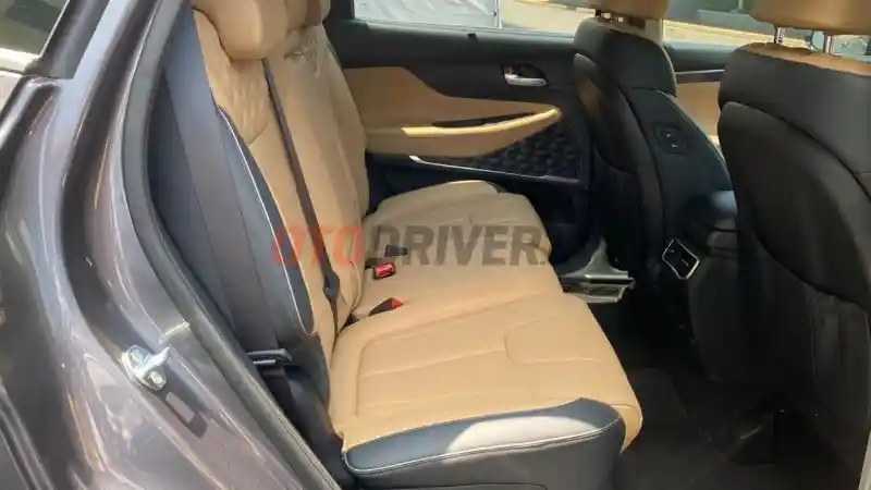 Foto - 5 Fitur Pada New Santa Fe Yang Tidak Dimiliki Honda CR-V