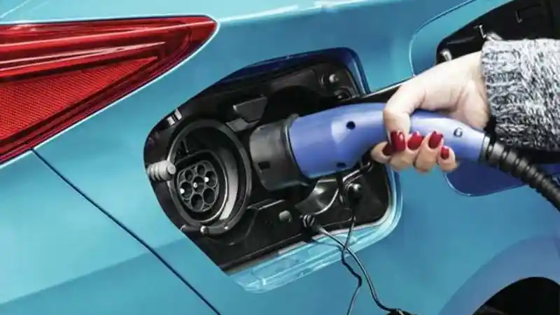 Mobil Listrik - Toyota Masyarakatkan Mobil Full Listrik Dari Konsep EV Ecotourism Di Bali.