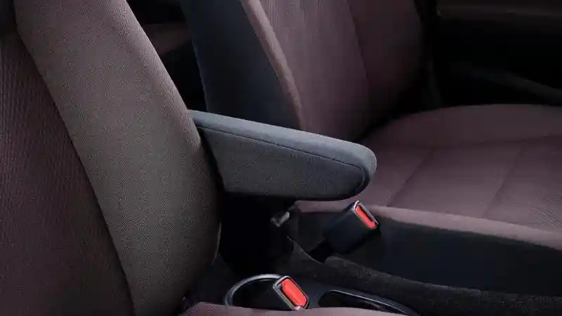 Foto - Toyota Sienta Facelift Versi Indonesia Resmi Dijual