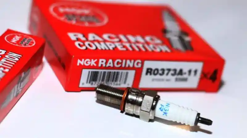 Tips - Apakah Busi Perlu Diganti Secara Berkala?