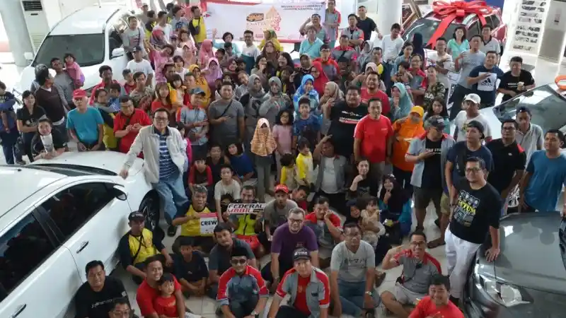 Foto - Komunitas Nissan Evalia Tunjuk Ketua Baru Sambil Jamnas