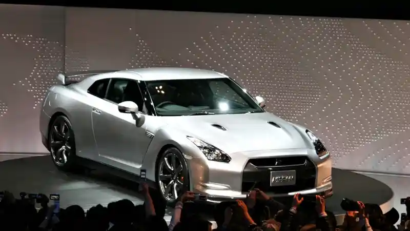 Foto - Nissan GT-R Ternyata Masih Belum Pensiun? 