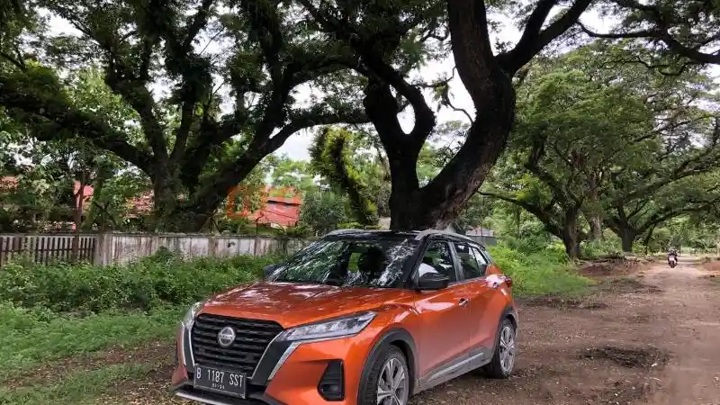 Foto - Nissan Hentikan Produksi Mobil Mesin Konvensional Mulai 2050