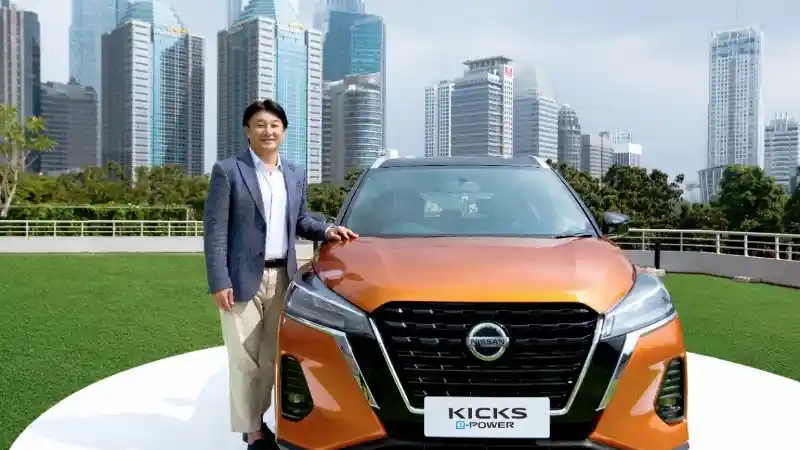 Foto - Sah, Nissan Kicks Geser Titel Corolla Cross Sebagai Mobil Hybrid Termurah