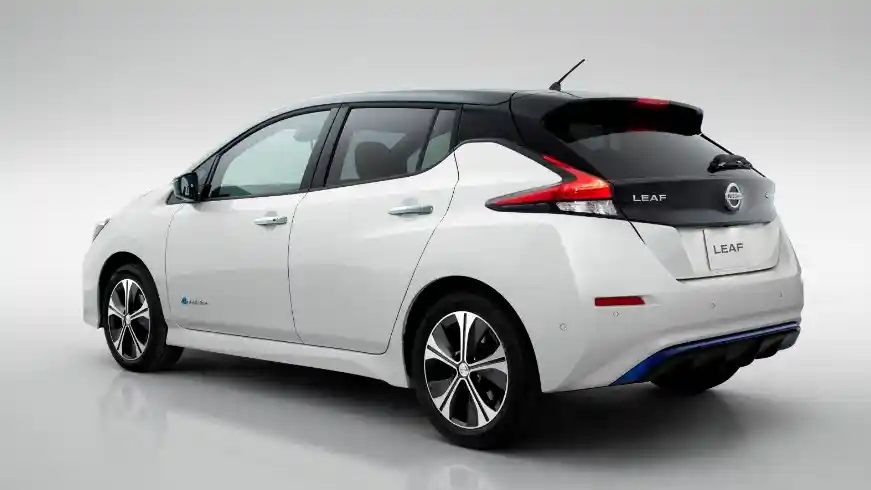 Foto - Nissan Leaf Dibanderol Rp 649 Juta, Segini Angsurannya Dengan DP Rp 100 Jutaan