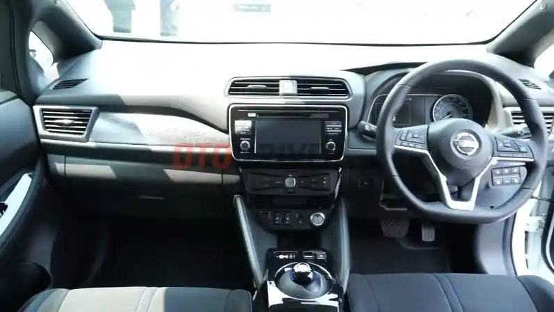 Foto - FIRST DRIVE: Nissan Leaf