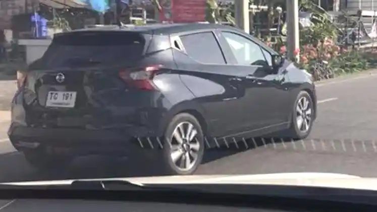 Foto - SPY SHOT: Nissan March Generasi Terbaru ada di Thailand