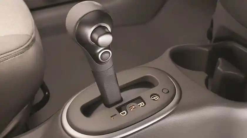 Foto - Memanaskan Mobil Matic Tak Boleh Sembarang. Ini Cara Yang Benar