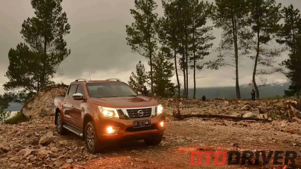 Foto - Data Ground Clearance 4 Double Cabin di Indonesia