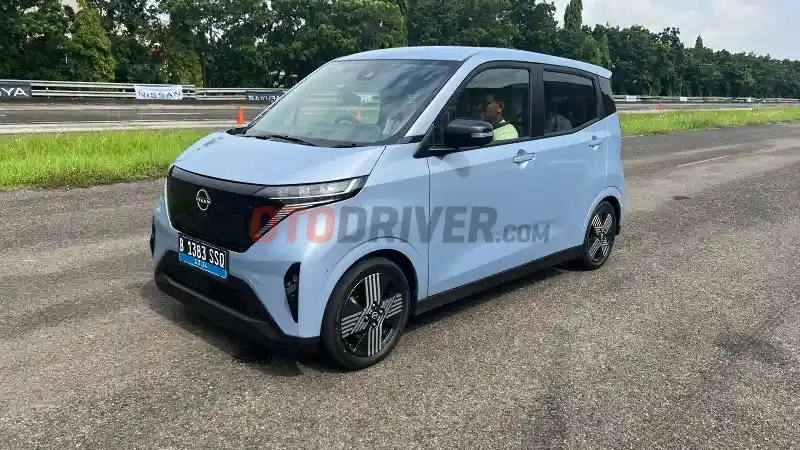 Foto - Nissan Bakal Jual 16 Mobil Listrik di 2026