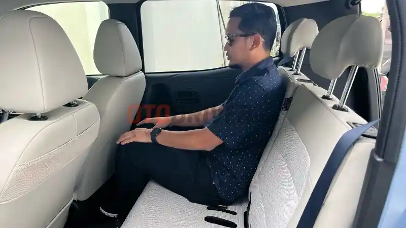 Foto - Membandingkan Dimensi dan Baterai Nissan Sakura Dengan Wuling Air EV