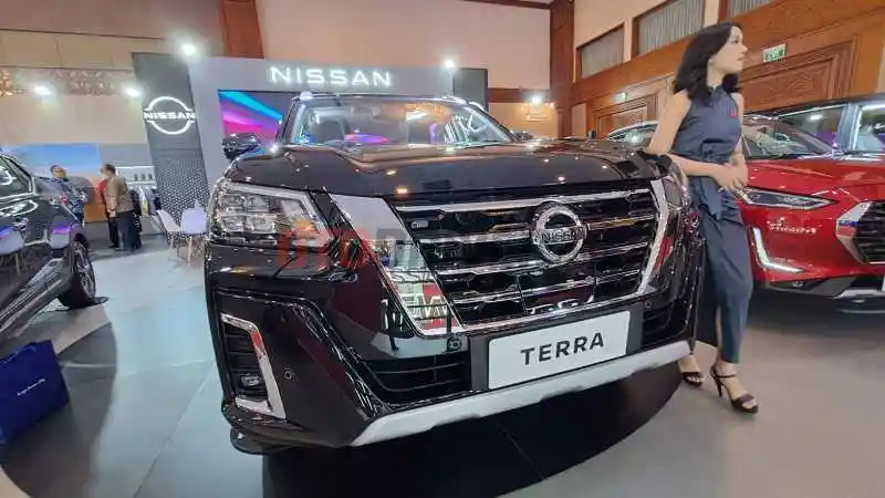Foto - Meluncur di GJAW, Segini Harga Nissan Terra Facelift 