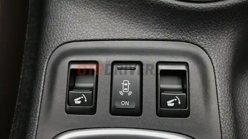 Foto - First Drive: Nissan Terra 2.5 (4x4) VL AT 