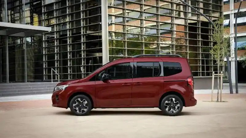 Foto - Pengganti Nissan Evalia, Ancang-Ancang Akan Meluncur