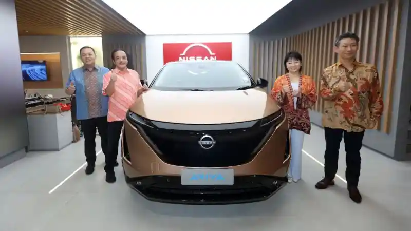 Foto - Nissan Gallery Resmi Dibuka, Pertama di Indonesia dan ASEAN