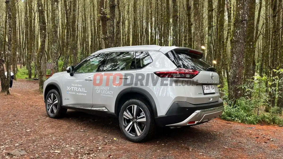 Foto - Tiga Model Nissan Yang Irit, Bisa Saingi Mobil Listrik Saat Ini