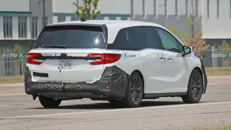 Foto - SPY SHOT: Honda Odyssey 'Reborn'
