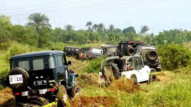 Foto - Ketika Para Jaksa Dari Kejaksaan Agung Hobi Off Road, Ini Keseruannya