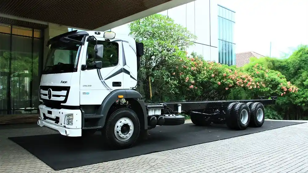 Truk - Axor Baru: Makin Nyaman, Makin Ekonomis