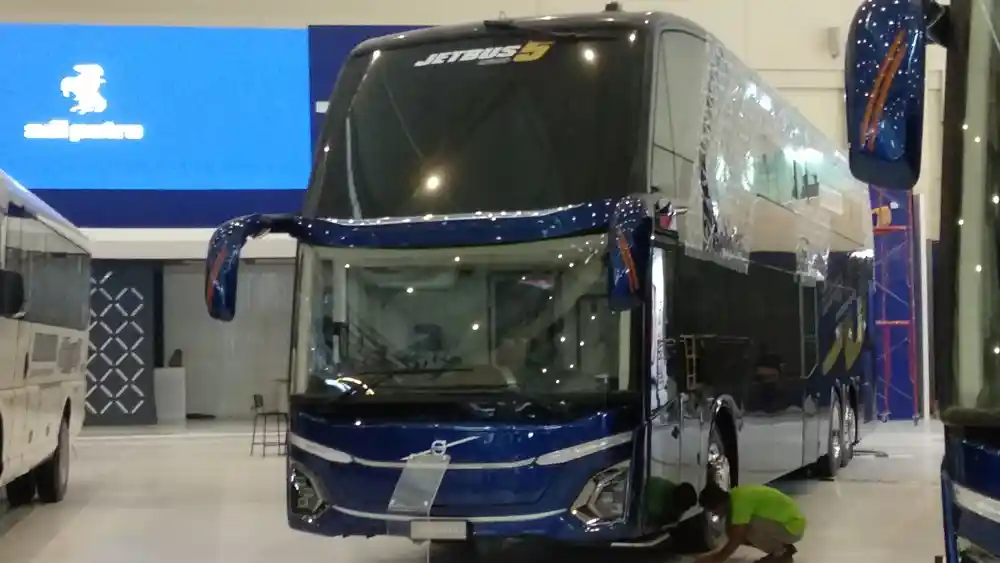 Foto - Yes, Begini Penampakan Utuh Barisan Jetbus 5 Adiputro