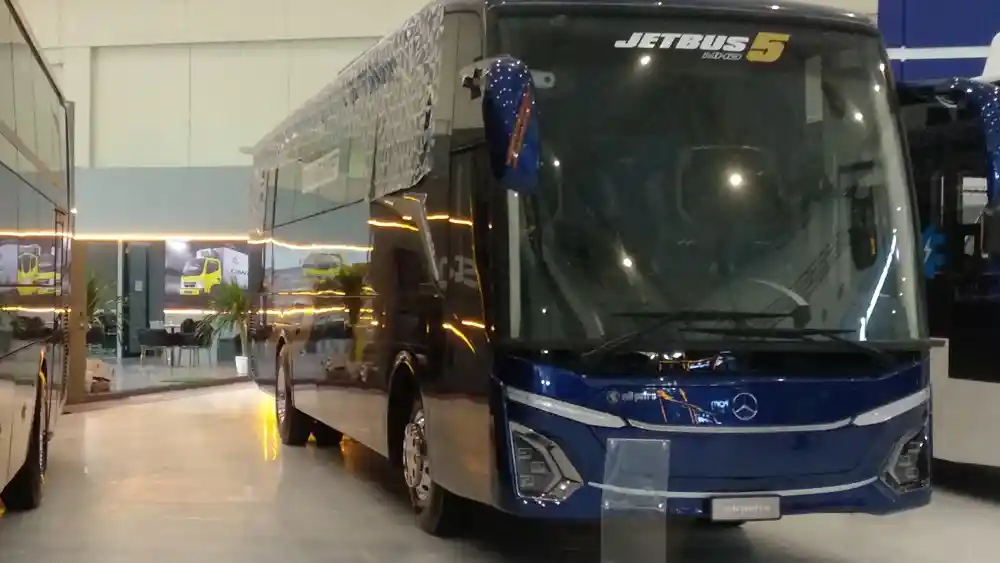Foto - Yes, Begini Penampakan Utuh Barisan Jetbus 5 Adiputro
