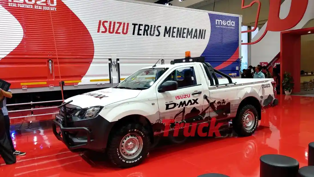 Foto - GIIAS 2024: Isuzu Fokus Di Segmen Logistik