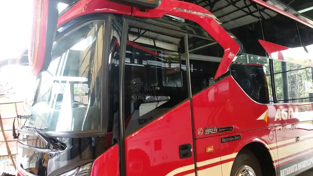 Foto - Kisi-Kisi Disebar, Laksana Tutup Rapat Info Bus Barunya di GIIAS 2023