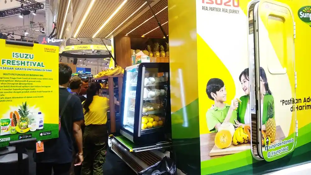 Foto - Isuzu Traga 'Fruit Truck', Bagi Yang Ingin Punya 'Pasar Berjalan'