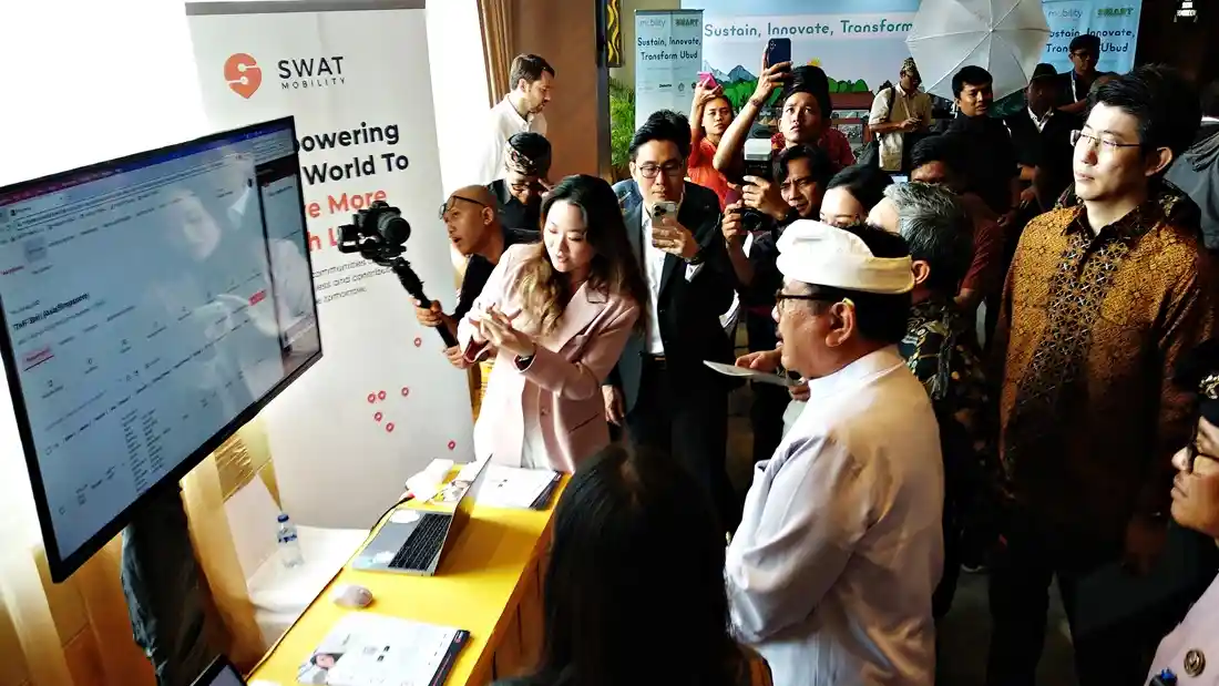 Foto - Toyota Bantu Bali Reduksi Emisi 