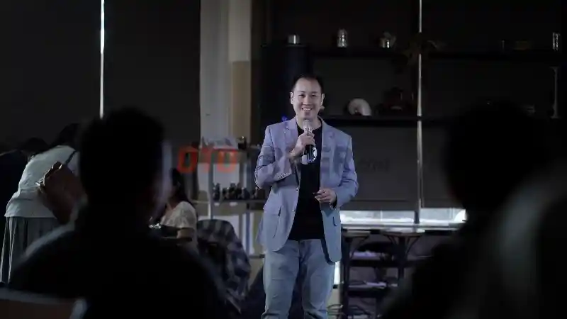 Foto - Jual Beli Mobil Bekas Bergairah, OLX Subur 