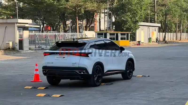 Foto - Omoda 5 GT Dipersenjatai Transmisi Dual-Clutch, Ini Kelebihannya