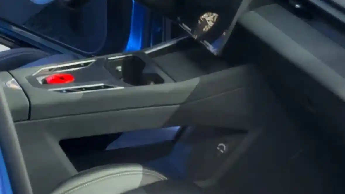 Foto - Omoda 04 Resmi Debut Dunia, Lebih Besar Dari Omoda 3