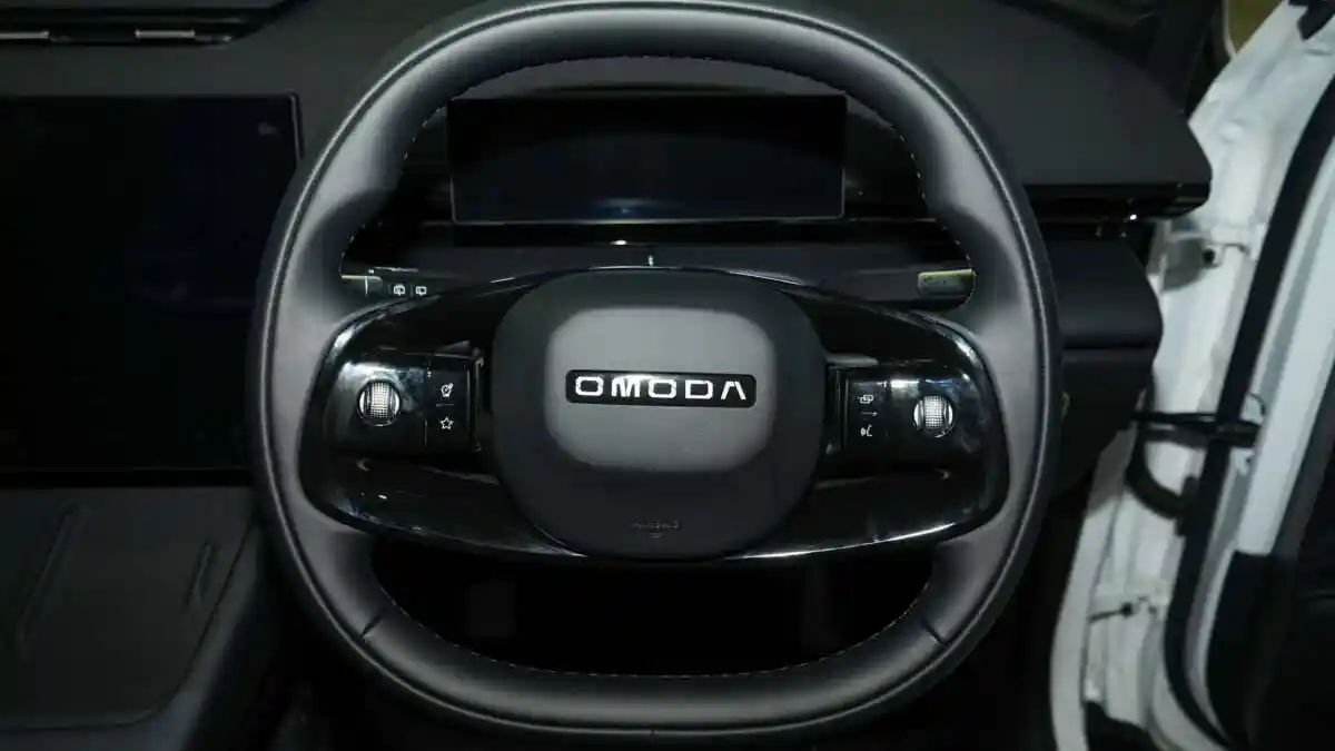 Foto - Omoda C7 Debut Di Malaysia, Kembaran Chery Tiggo 8 CSH cs