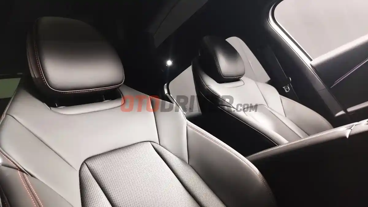 Foto - Omoda O4 Hadir di Indonesia, SUV Canggih Dilengkapi AI