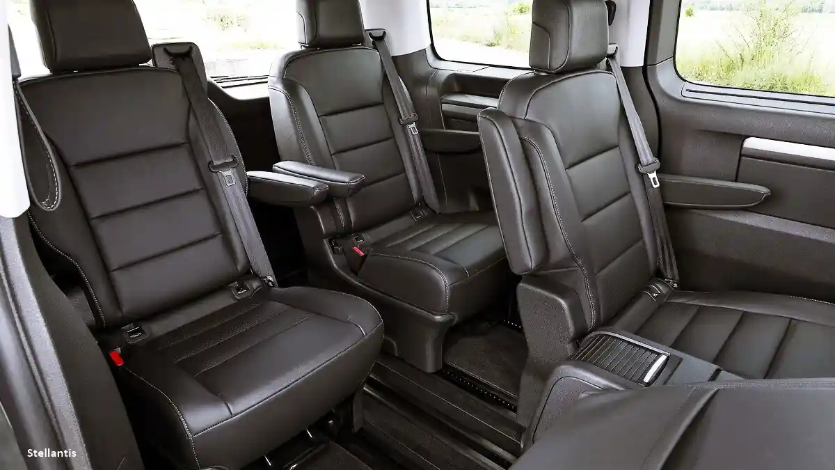 Foto - Opel Zafira Yang Legendaris Itu Kini Jadi Melar