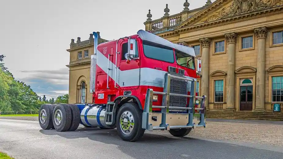 Foto - Mengenang Peter Cullen dan Mengenal Truk yang Jadi Optimus Prime di Transformers