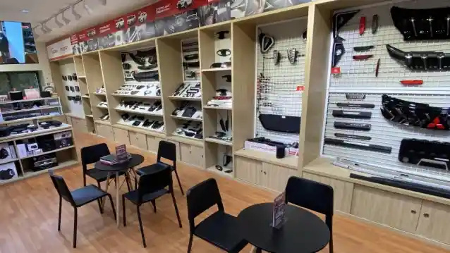 Foto - Otoproject Perluas Jangkauan Buka Gerai Kesembilan Di Surabaya