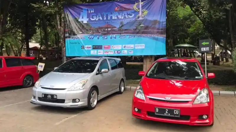 Foto - Para Pecinta Toyota Wish Sukses Gelar Gathering Nasional