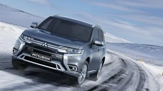 Foto - Outlander PHEV Tembus RP 1,2 Milyar, Apa Keunggulan Dibanding Hybrid Lainnya?