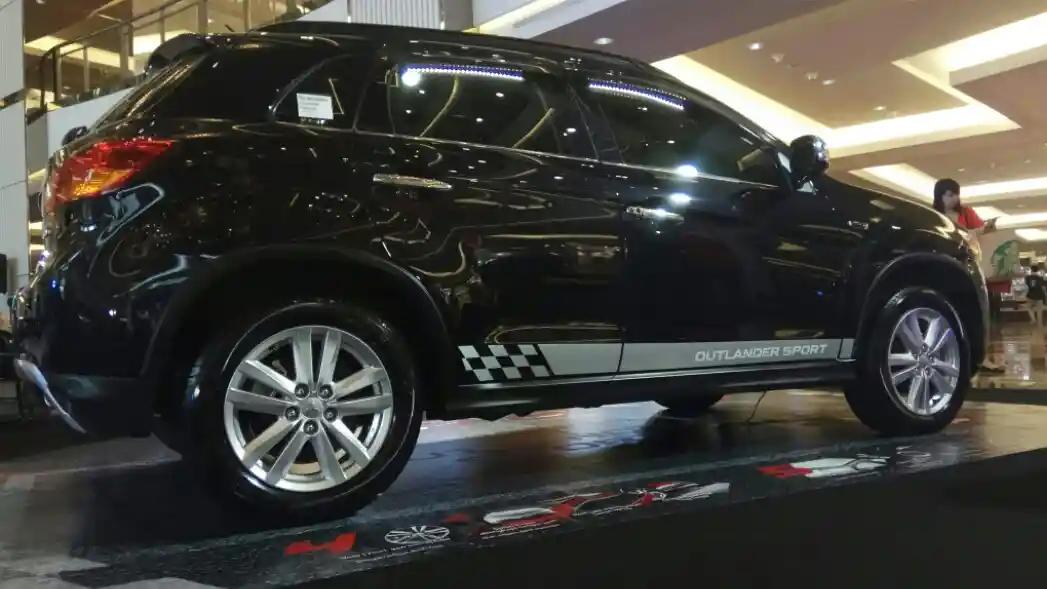 Foto - Mitsubishi Outlander Sport Di Indonesia Di-recall! Kenapa?