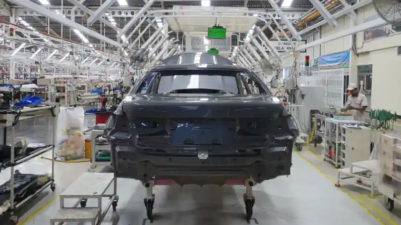 Foto - Beginilah Proses Perakitan BMW Seri-7 di Sunter (7 FOTO)